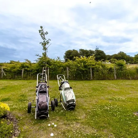 Kranich - Moderne Direkt Am Schloss Ranzow! * Ломе