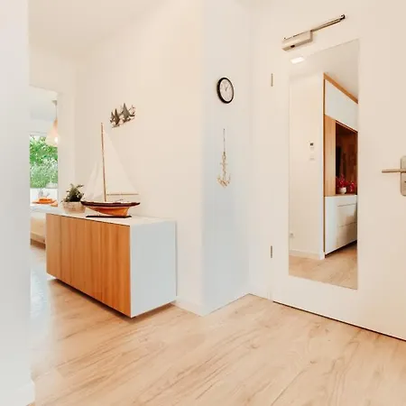 Kranich - Moderne Direkt Am Schloss Ranzow!