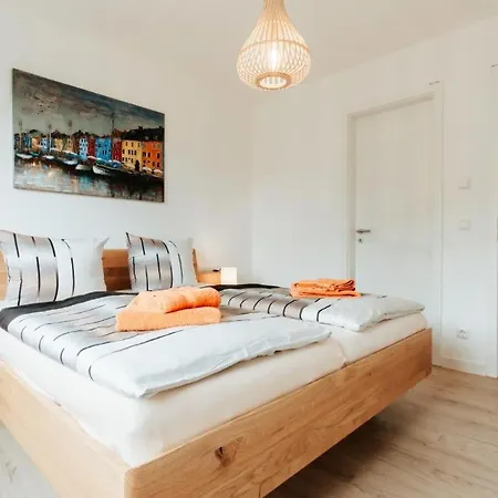 Kranich - Moderne Direkt Am Schloss Ranzow! Апартаменты *