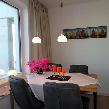 Kranich - Moderne Direkt Am Schloss Ranzow!