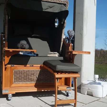 Kranich - Moderne Direkt Am Schloss Ranzow! *